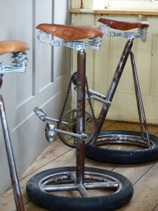 pedal_stool