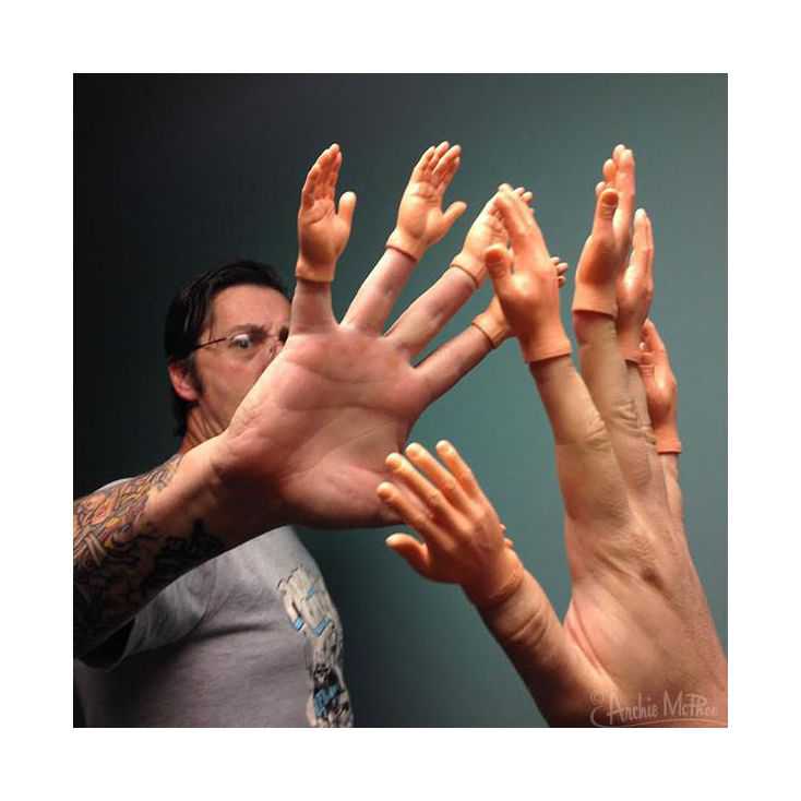 Finger Puppets Retro Gifts  £2.00 Store UK, US, EU, AE,BE,CA,DK,FR,DE,IE,IT,MT,NL,NO,ES,SE