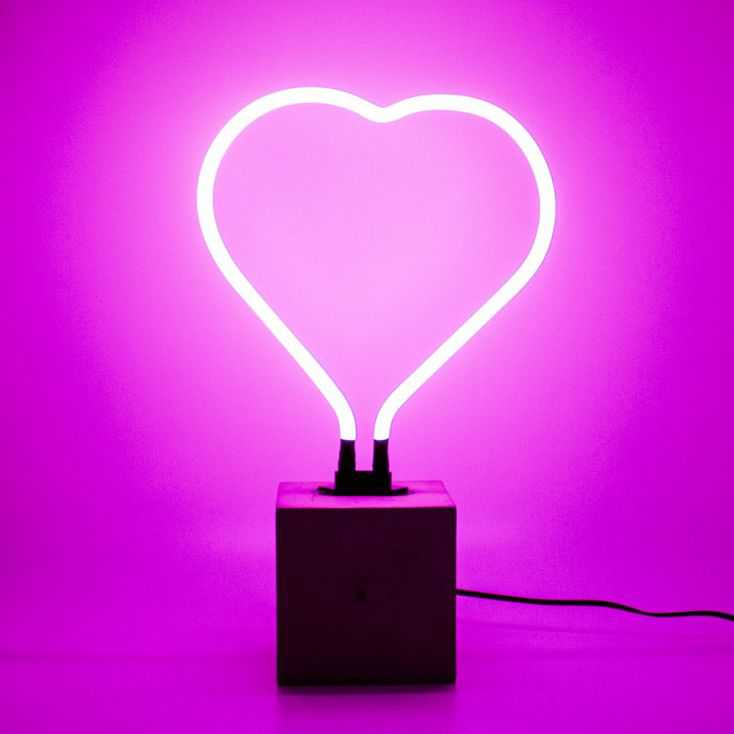 Neon LOVE HEART Neon Signs  £80.00 Store UK, US, EU, AE,BE,CA,DK,FR,DE,IE,IT,MT,NL,NO,ES,SE