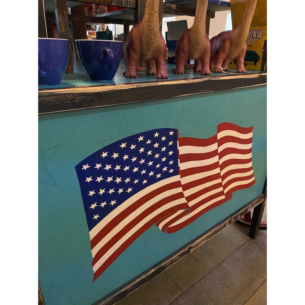 Candy Cart Smithers Storage £3,000.00      product_features