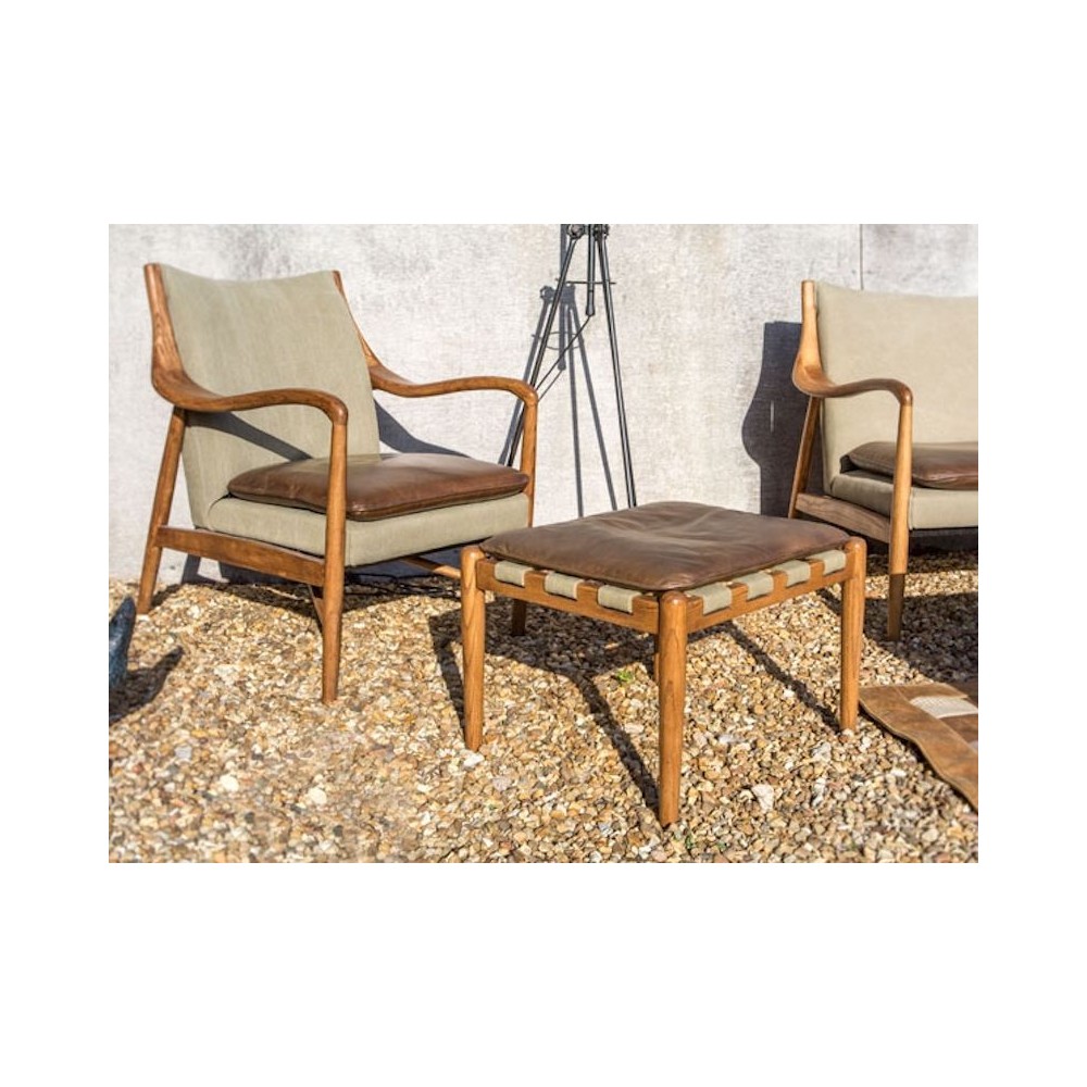 Salisbury Leather Chair Sofas and Armchairs £787.00