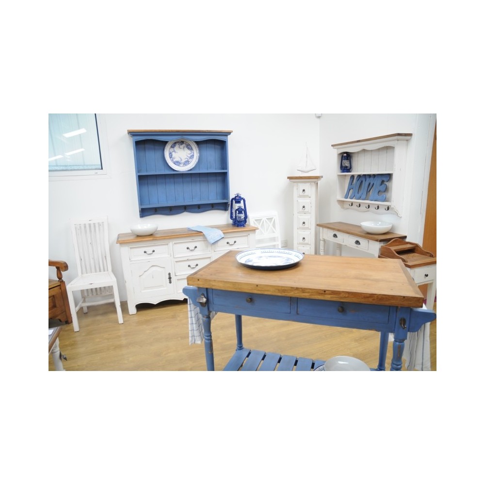 English Country Retreat Kitchen Island Smithers Archives £645.00      product_features