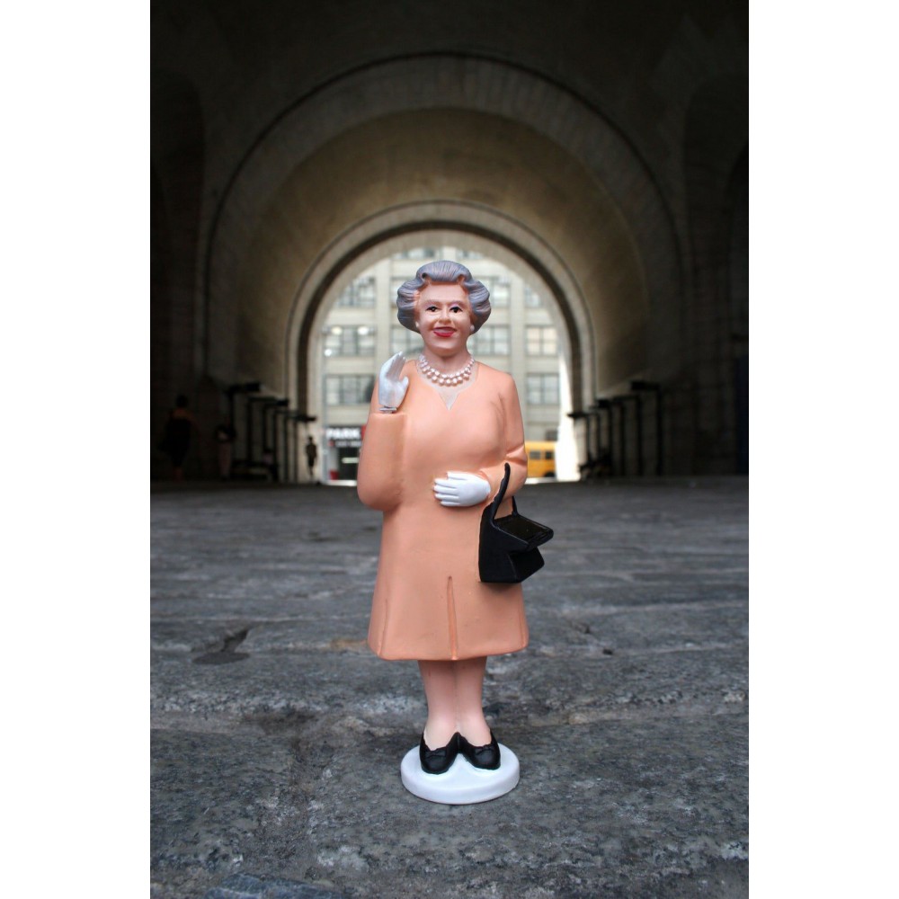 Waving Solar Queen Figurine Retro Ornaments £23.00