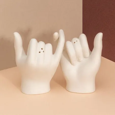 Pinky Promise Salt & Pepper Pots  This & That £22.00      product_features