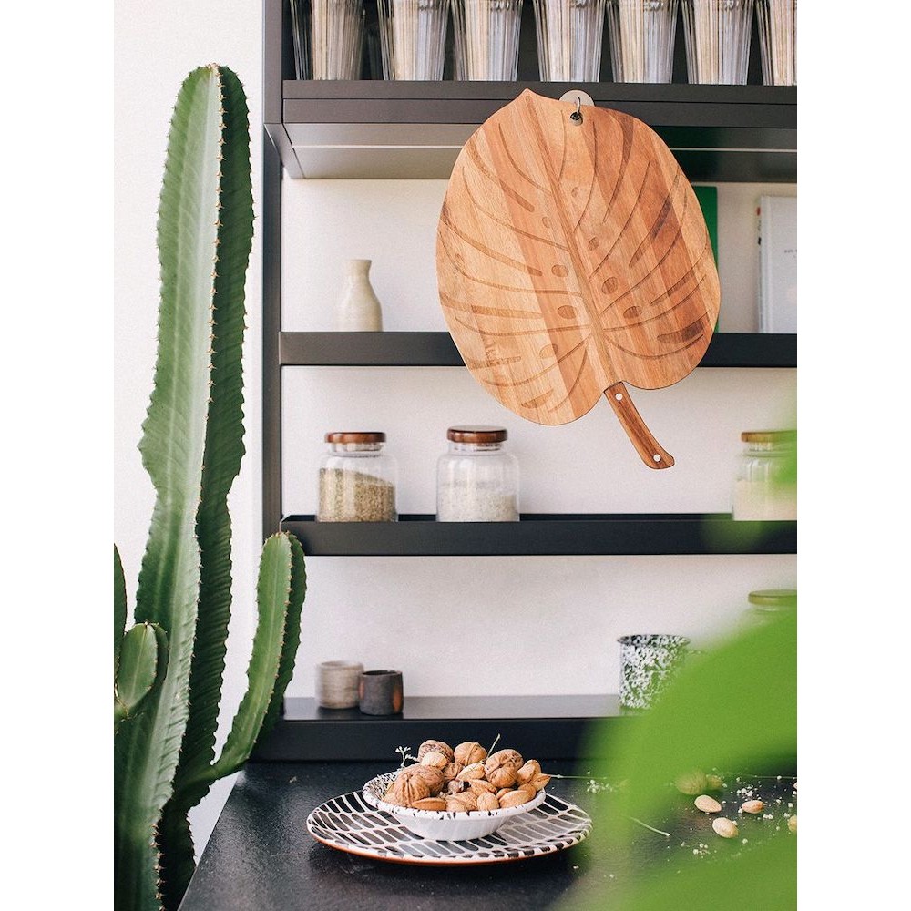 Monstera Serving Board  This & That £44.00      product_features