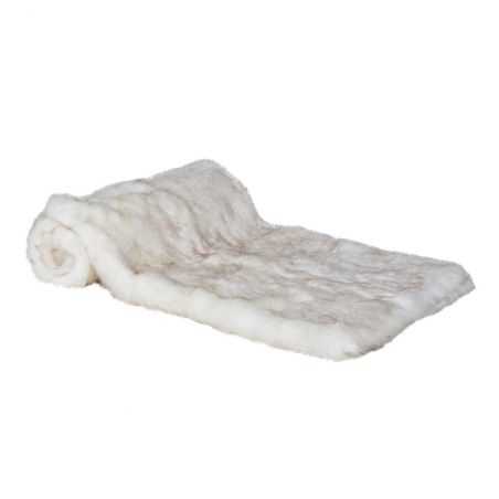 White Fluffy Throw Blanket Bedroom  £180.00 Store UK, US, EU, AE,BE,CA,DK,FR,DE,IE,IT,MT,NL,NO,ES,SE