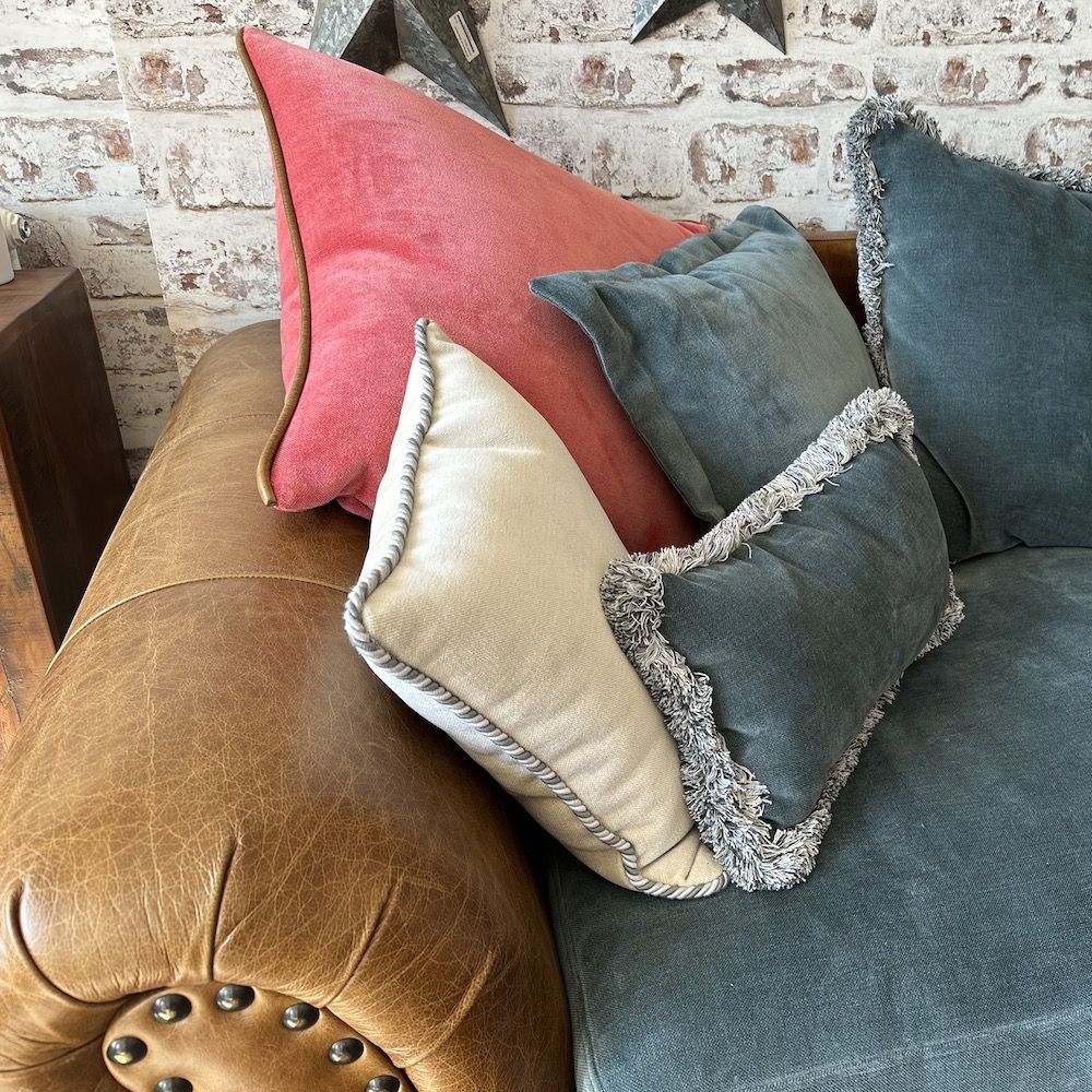 Churchill 3 Seater Leather Sofa Furniture £3,208.00