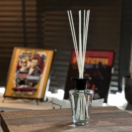 Oversized Oriental Sandalwood Diffuser  Gifts £65.00      product_features