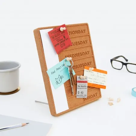 Cork Weekday Planner SUCK UK Christmas Gifts £15.00      product_features