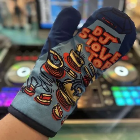 Dj Stove Oven Mitt  This & That £12.00      product_features