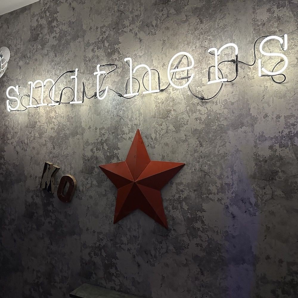 Red Amish Tin Star Smithers Signs £124.00      product_features