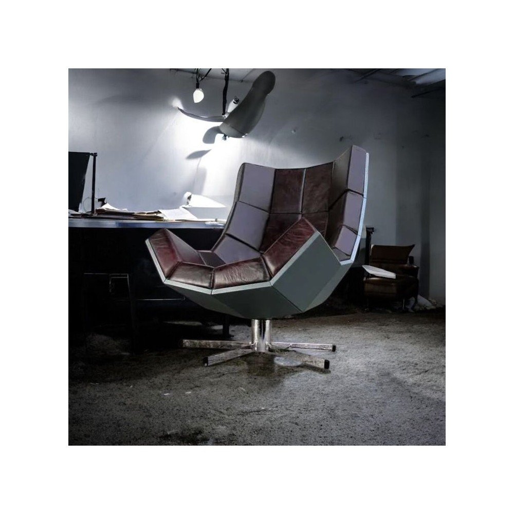 Villain Chair Smithers 007 Living £6,500.00 Stainless Steel product_features