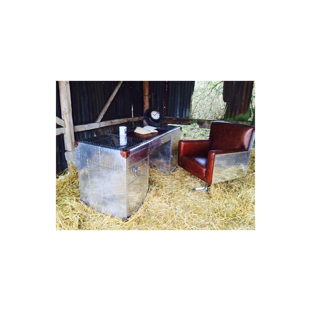 Pilot Falcon Leather Chair Smithers Archives £974.00 product_features