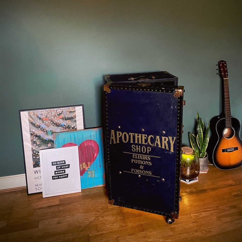 Bespoke Travel Suitcase Cocktail Bar Bespoke Furniture £1,680.00 product_features