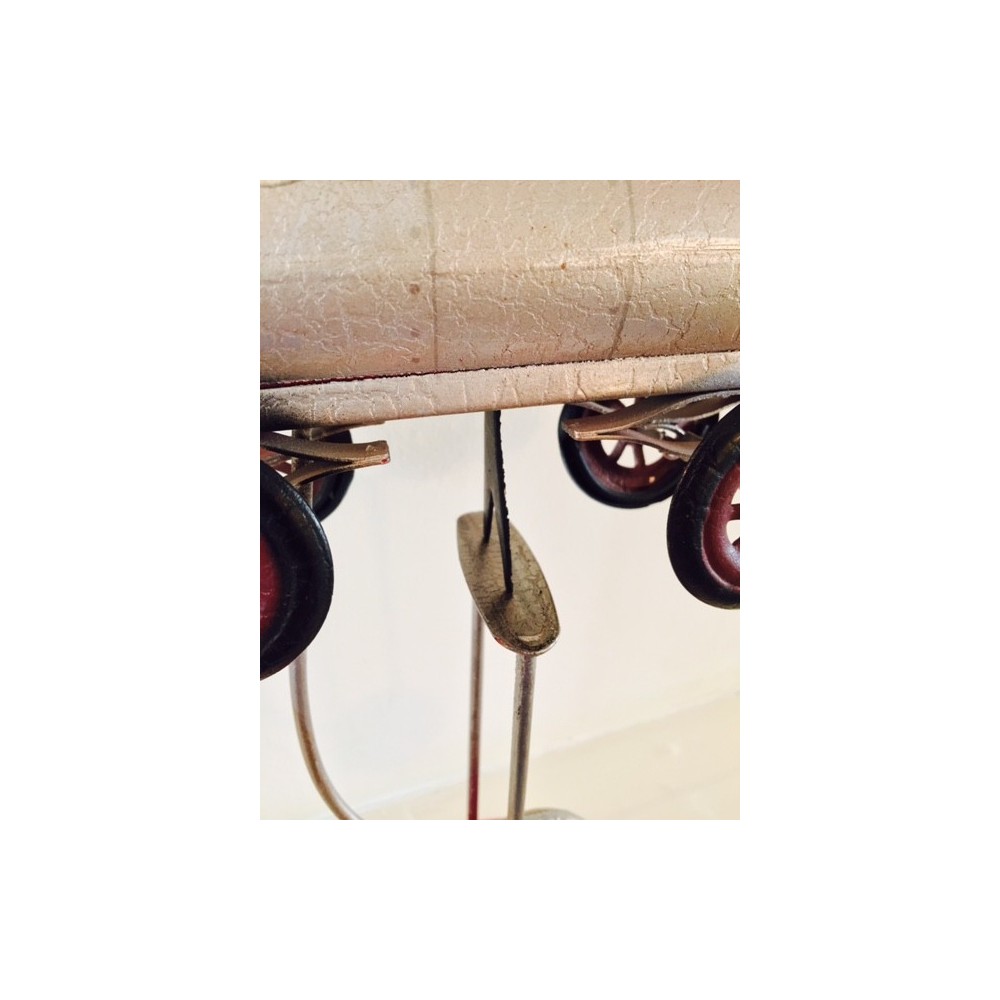 Rocket Car Smithers Archives £43.00      product_features