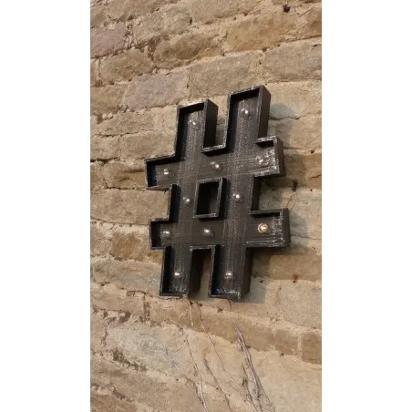 Hash Tag Smithers Archives £74.00      product_features