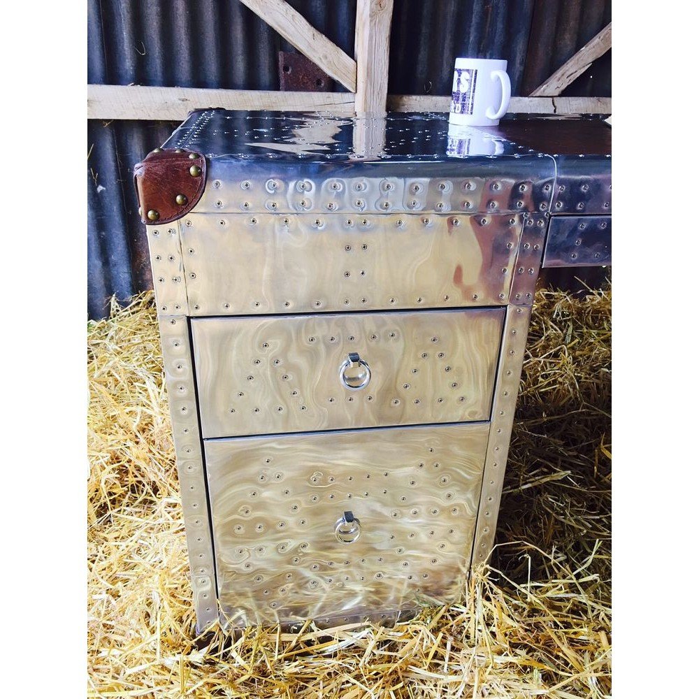 Aviator Desk Smithers Aviator £2,930.00 product_features