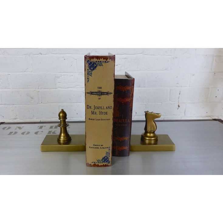 Chess Bookends Smithers Archives Smithers of Stamford £ 50.00 Store UK, US, EU, AE,BE,CA,DK,FR,DE,IE,IT,MT,NL,NO,ES,SE