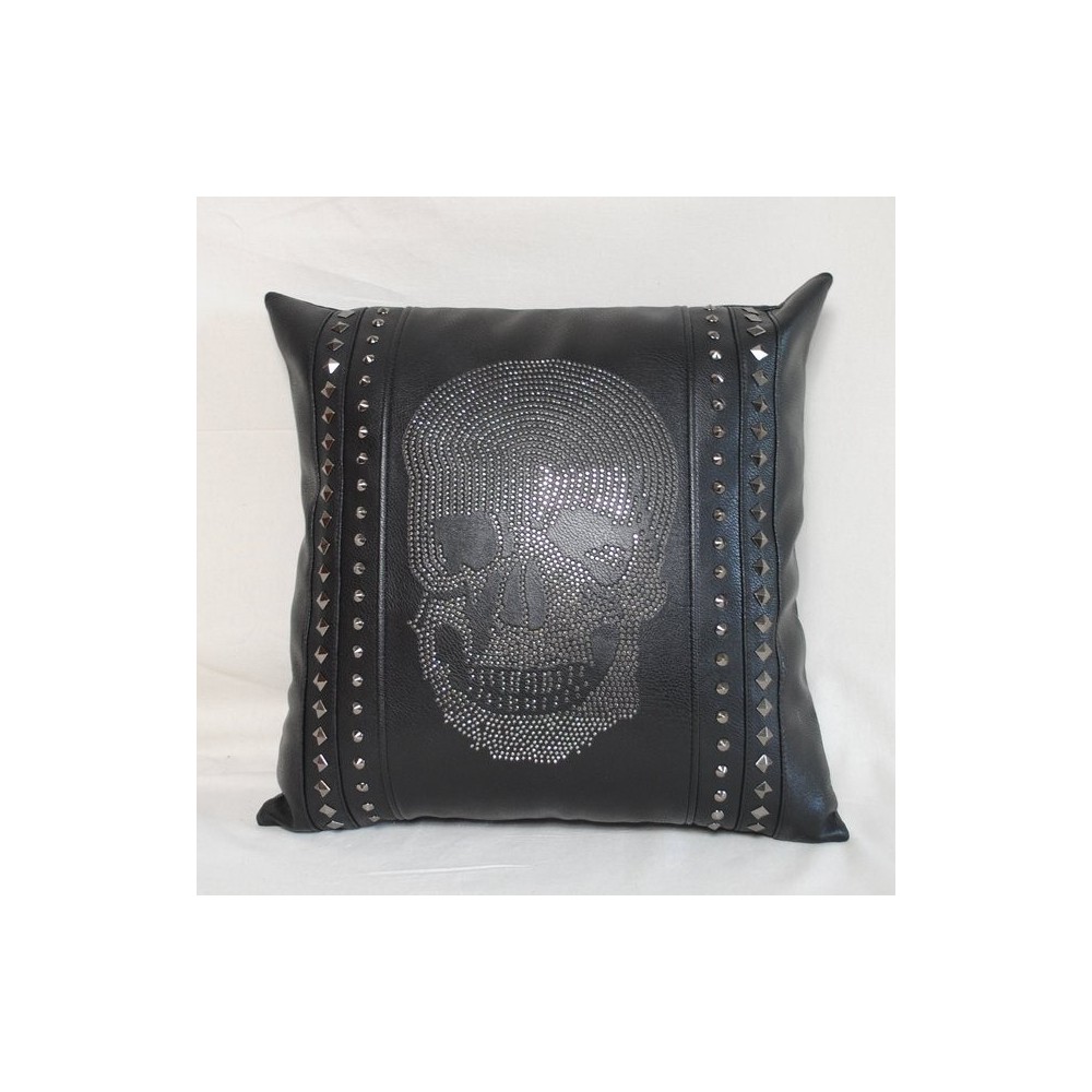 Skull Cushion Smithers Archives £26.00      product_features