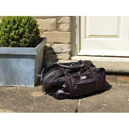 Ragsto Weekend Holdall Smithers Archives  £240.00 Store UK, US, EU, AE,BE,CA,DK,FR,DE,IE,IT,MT,NL,NO,ES,SE