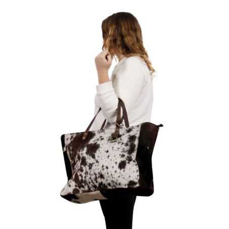 Cowhide Fur Shopping Bag Personal Accessories Smithers of Stamford £ 240.00 Store UK, US, EU, AE,BE,CA,DK,FR,DE,IE,IT,MT,NL,N...