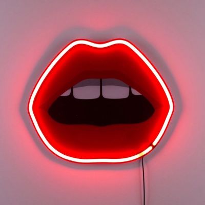 Neon Mouth Lamp