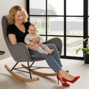 alt="nursery chair for breastfeeding“