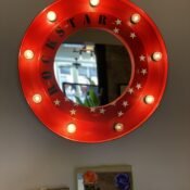 alt="Hollywood Mirror"