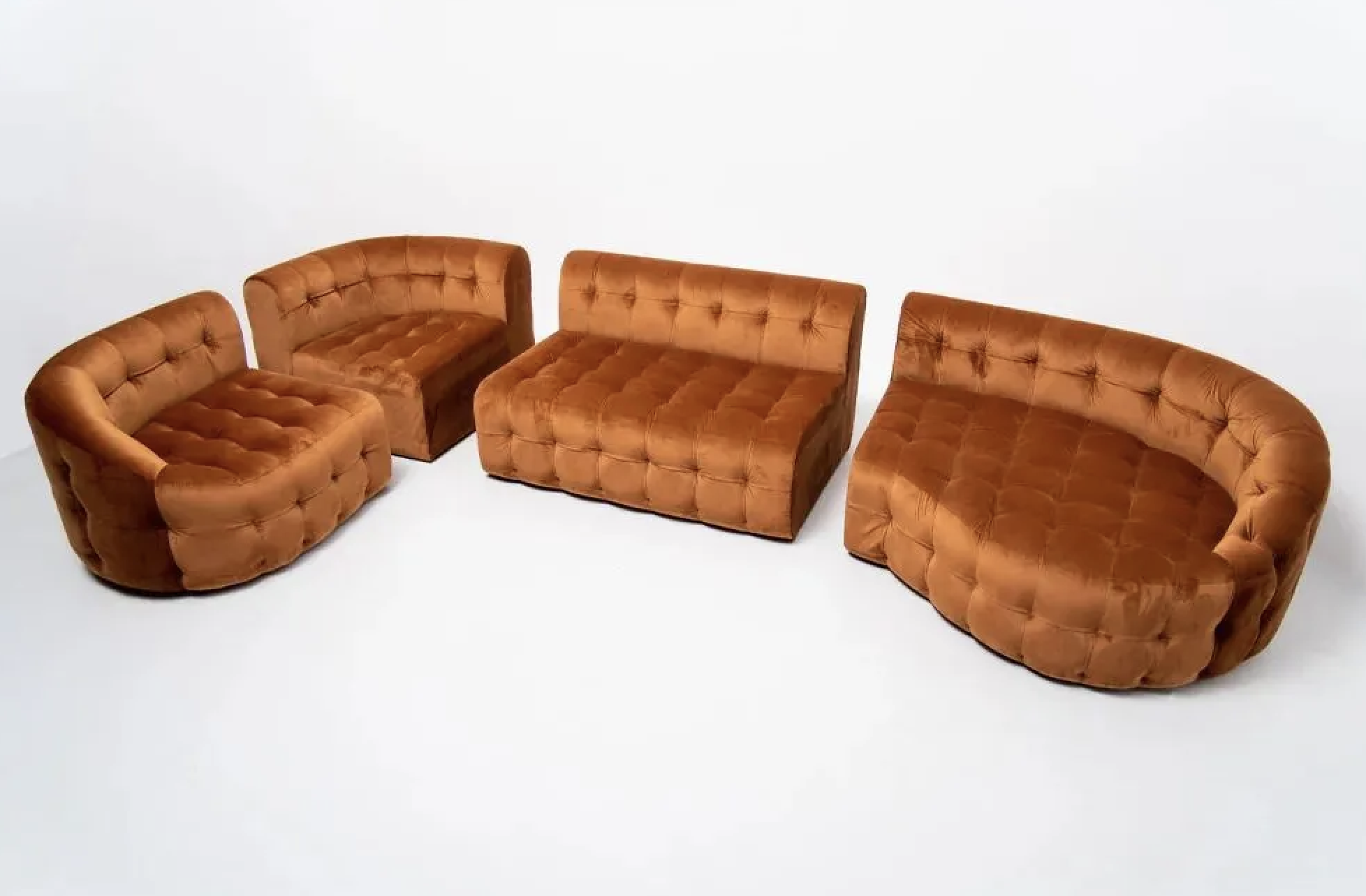alt="bespoke living room furniture makers"